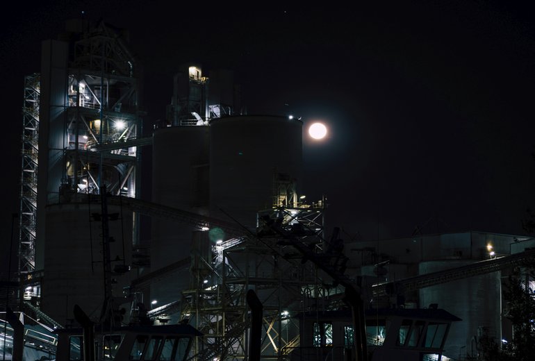 FZCO oil refinery at night